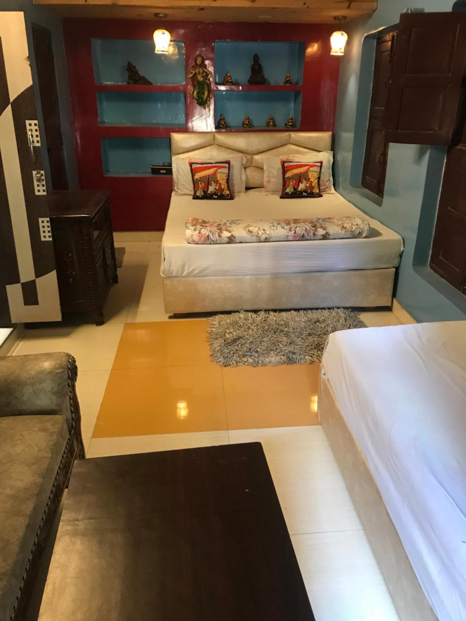 Shiva Guest House Varanasi Bagian luar foto